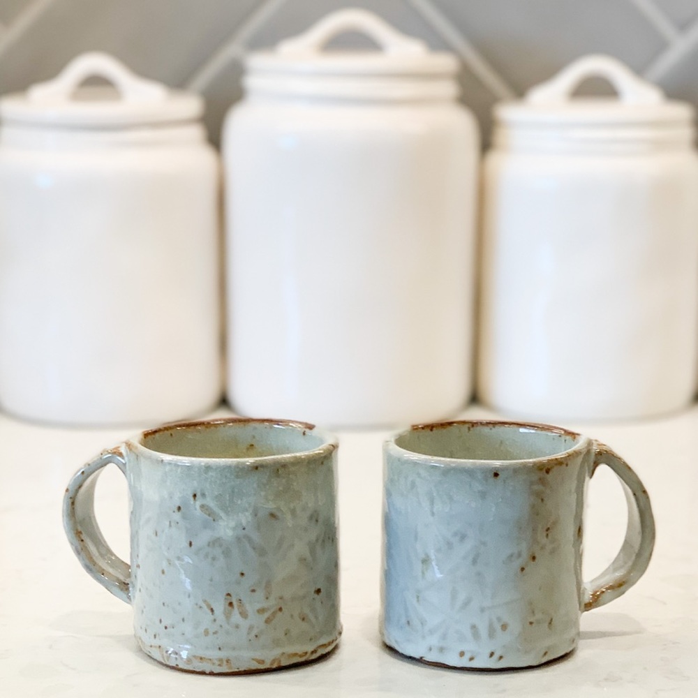 🚨 FINAL DROP. 🚨 Handmade Dragonfly Embossed Gray Glazed Mugs